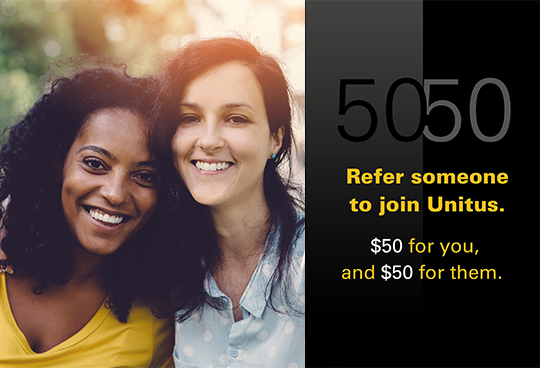 Imagen de la campaña 5050 - remite a alguien a unitus. $50 para ti, y $50 para ellos