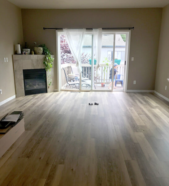 empty living room before remodel